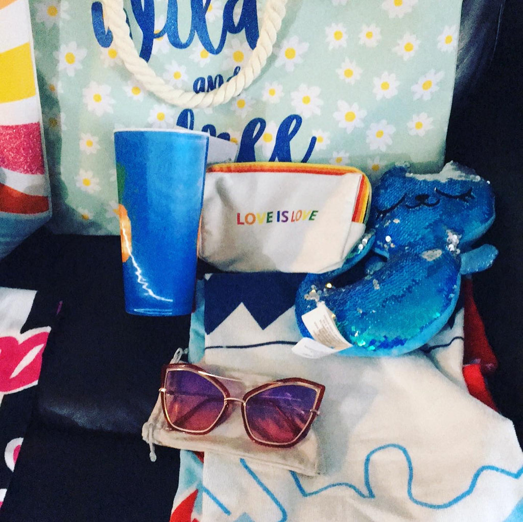 Kandy and Cars LLC beach gift basket with summer themed items