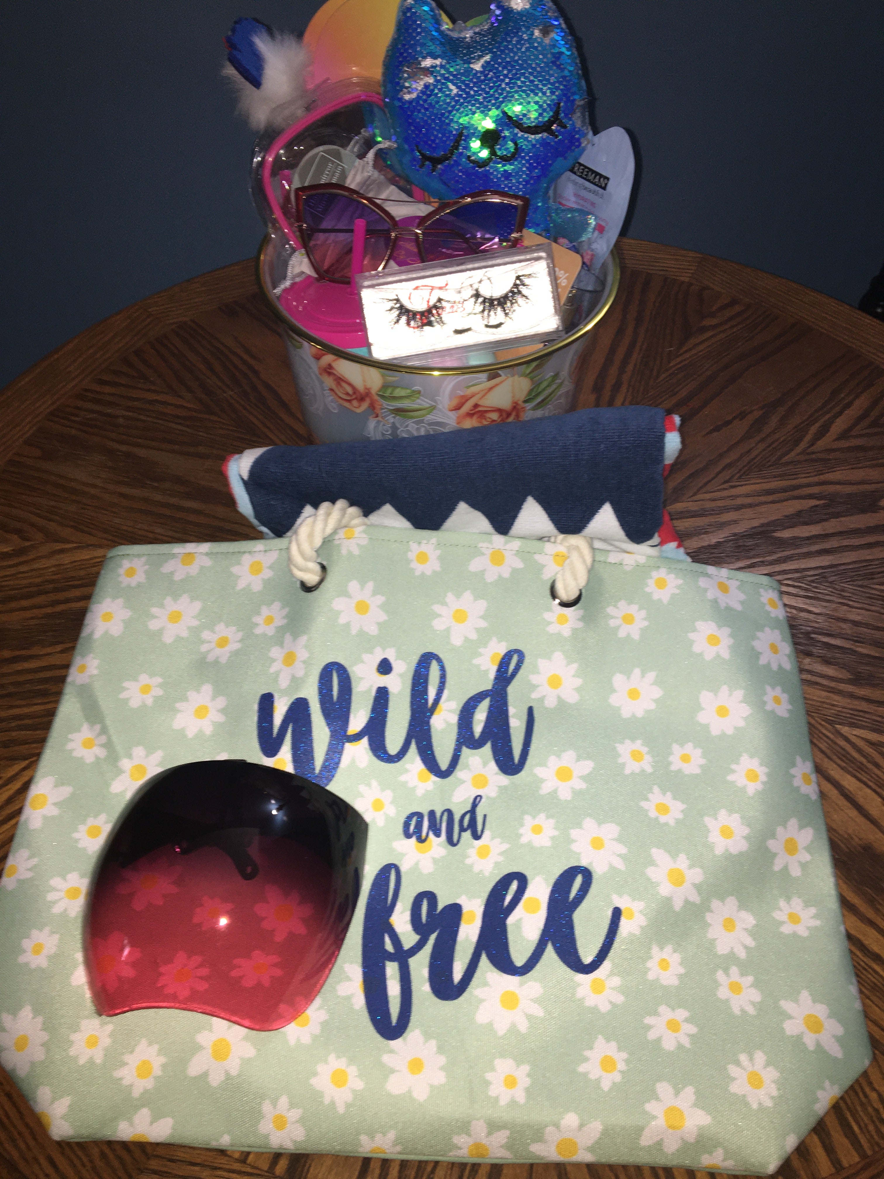 Kandy and Cars LLC beach gift basket with summer themed items